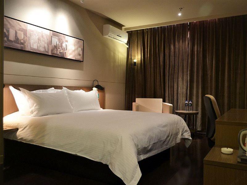 Jinjiang Inn Select Zhenzhou Dongfeng Road Technology Market Женгжо Екстериор снимка