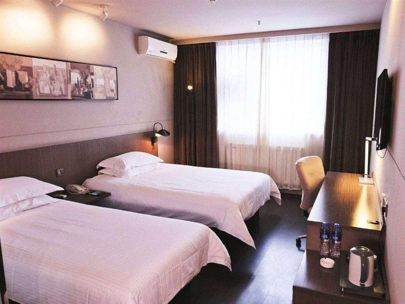 Jinjiang Inn Select Zhenzhou Dongfeng Road Technology Market Женгжо Екстериор снимка