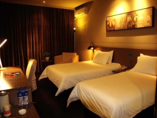 Jinjiang Inn Select Zhenzhou Dongfeng Road Technology Market Женгжо Екстериор снимка