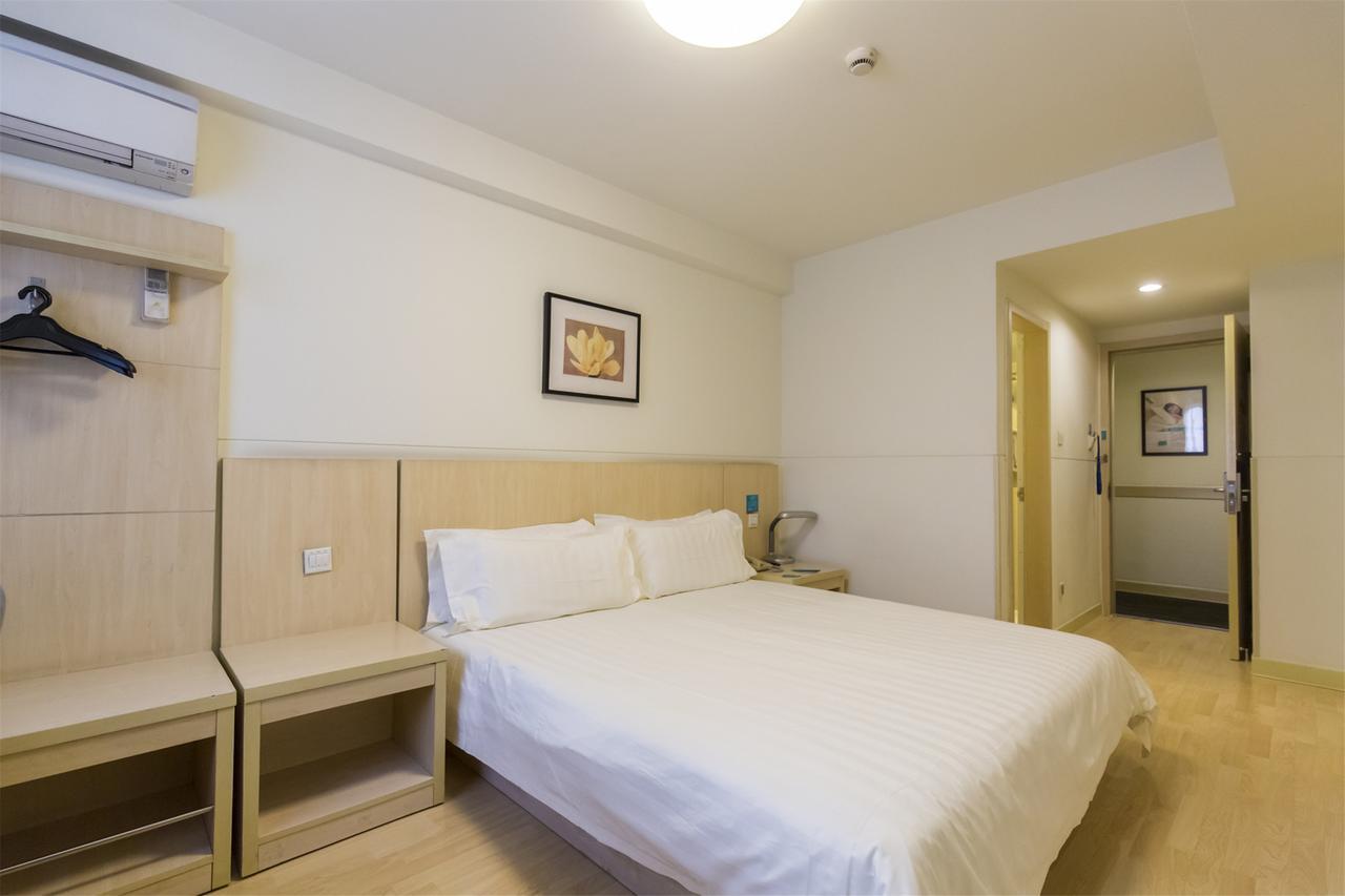 Jinjiang Inn Select Zhenzhou Dongfeng Road Technology Market Женгжо Екстериор снимка